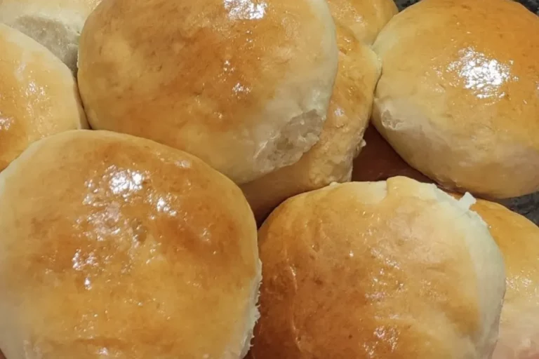 Receita de pão com massa de batata salgado e doce